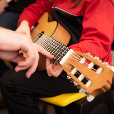 guitar-g5bfa3bc11_1920