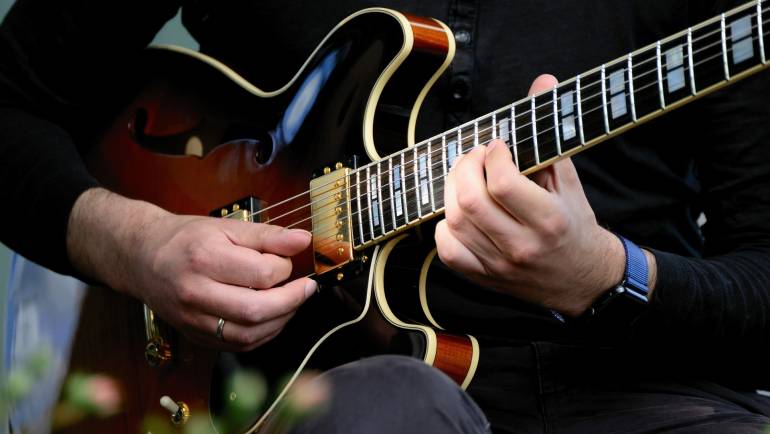 How to Choose Your Guitar